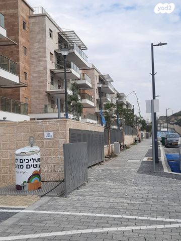 דירה, הנרקיסים 18, רכסים, רכסים