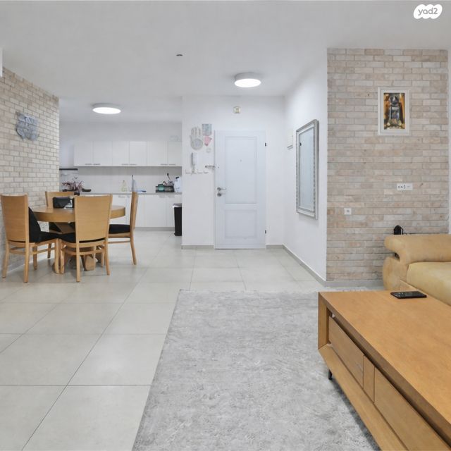 דירה, יהושע גיבשטיין 5, מישור הנוף, ראשון לציון