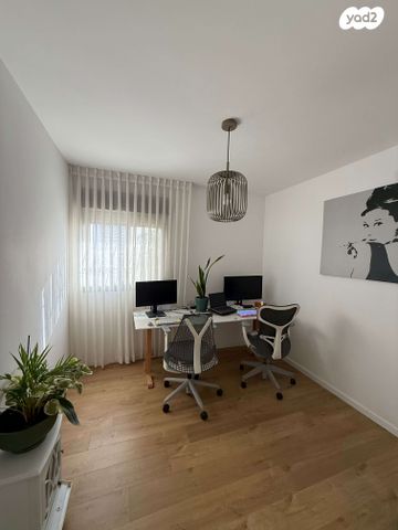 דירה, שדרות האלונים 3, פארק המושבה, באר יעקב