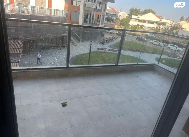 שדרות בגין 28