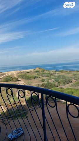 שדרות מנחם בגין 3