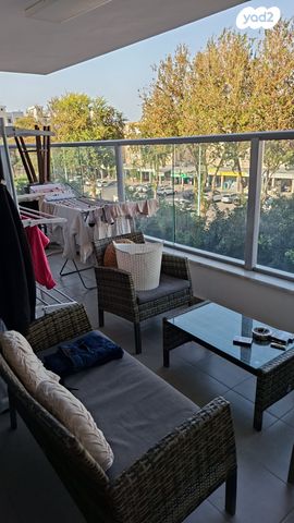 דירה, דב גור 12, רובע ו', אשדוד