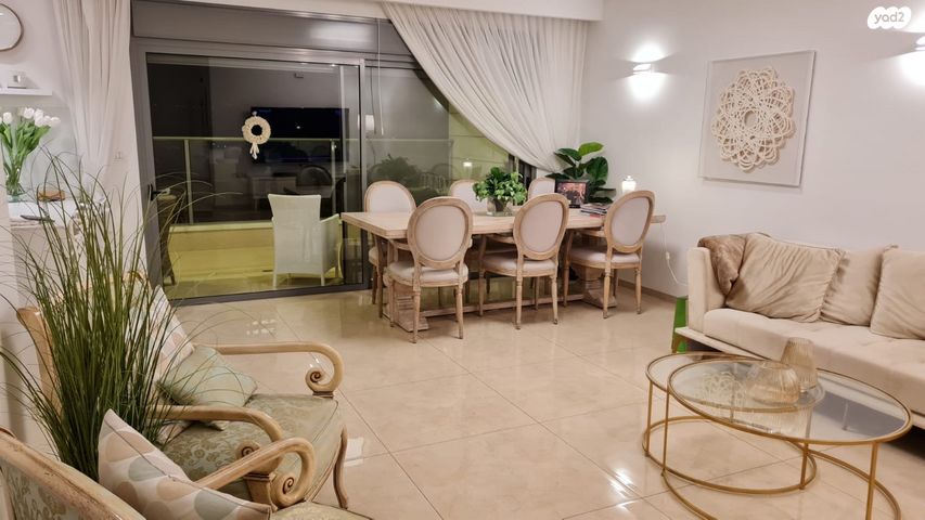 דירה, גולדה מאיר 3, שיכון עובדים, טבריה