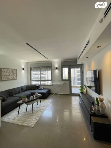 דירה, שאול המלך 17, המרכז, קרית אונו