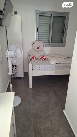 דירה, דב גור 12, רובע ו', אשדוד