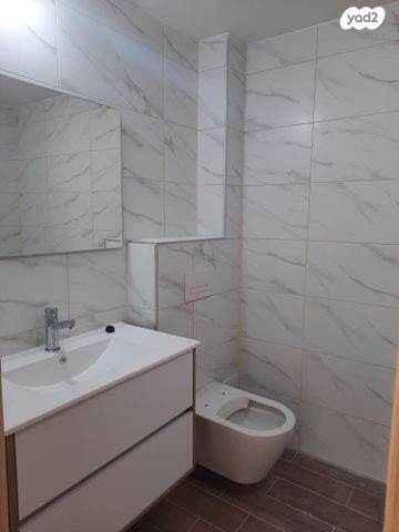 דירה, הנרקיסים 18, רכסים, רכסים