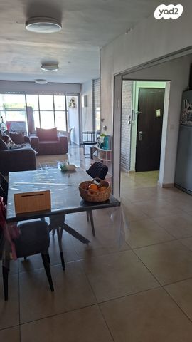 דירה, דב גור 12, רובע ו', אשדוד