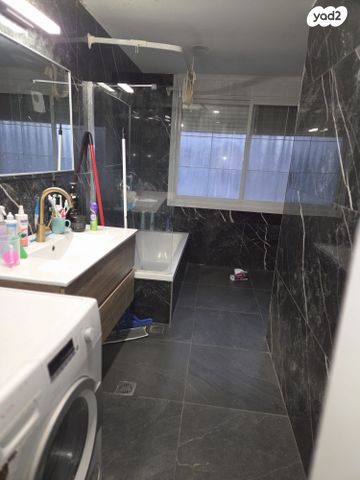 דירה, ארלוזורוב 2, מרכז העיר, קרית אתא