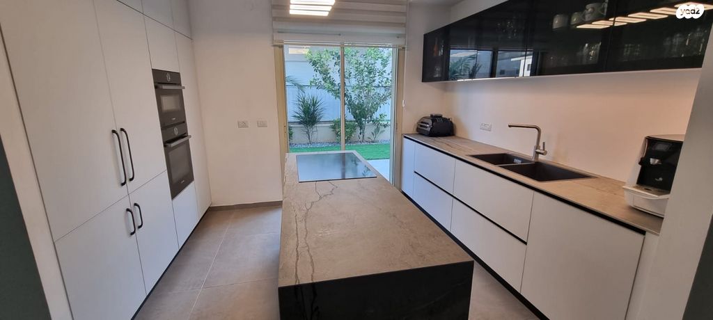 דו משפחתי, עפרוני 12, גבעת אלונים, קרית אתא