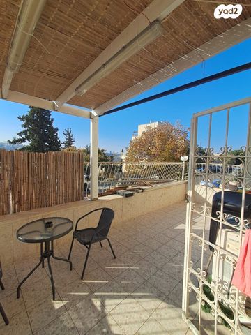 דירה, יעקב דה האז 2, רמות, ירושלים