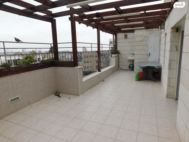 גג/ פנטהאוז, דברי ירוחם 3, בית וגן, ירושלים