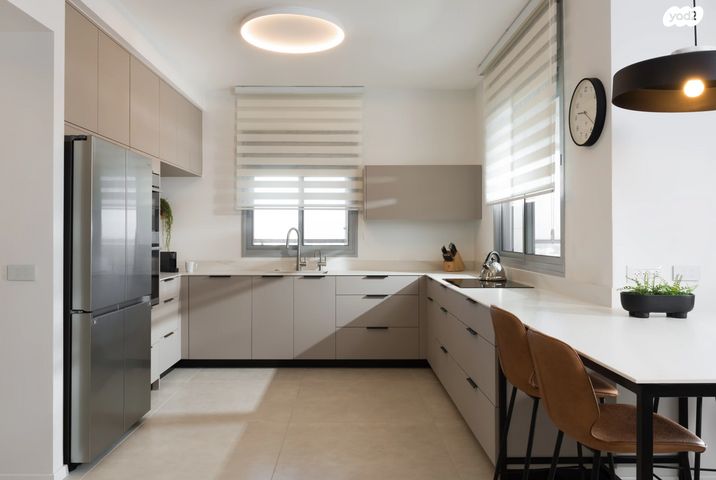 גג/ פנטהאוז, אפרים קציר 24, מתחם 1200, הוד השרון