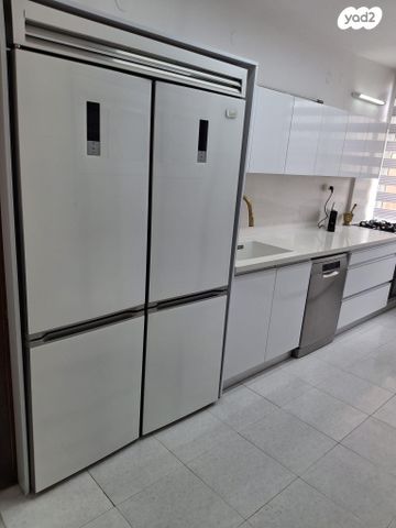 דירה, שדרות בנימין 42, מרכז העיר דרום, נתניה