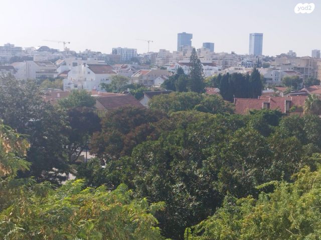 דירה, השחר 12, שיכוני מזרחי, כפר סבא