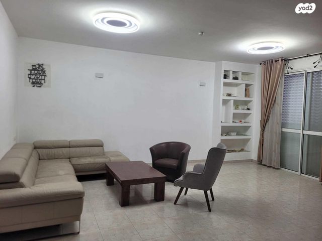 דו משפחתי, המושבה 2, שכונת האוצר, חדרה