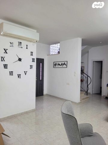 דו משפחתי, המושבה 2, שכונת האוצר, חדרה