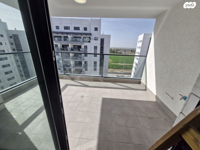 הרב מרדכי אליהו 22