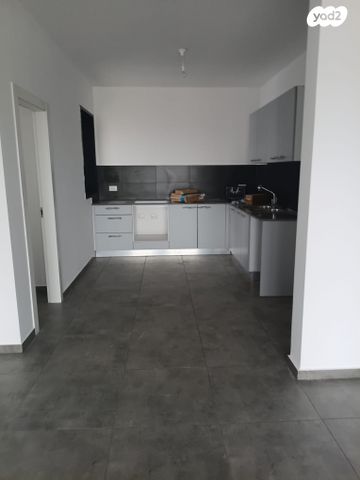 דירה, הרב שלום שבזי 229, פסגות אפק, ראש העין