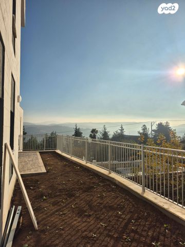 דירת גן, הדרים 1, יפה נוף, מעלות תרשיחא