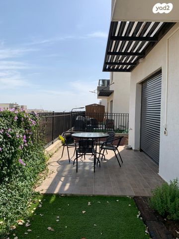 דירת גן, ספיר 36, רובע 10 חן, קצרין