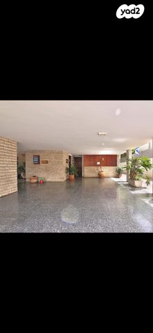 גג/ פנטהאוז, אלישבע קפלן 23, קרית חיים מזרחית, חיפה