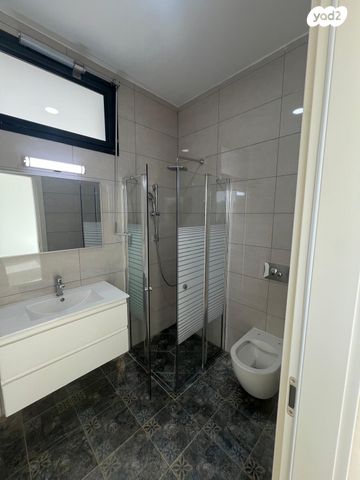 דירה, יהורם גאון 4, דרום חדש, פארק הים, בת ים