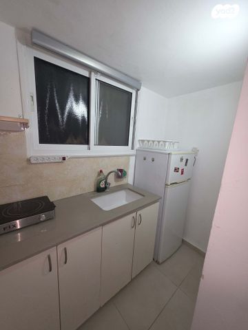 יחידת דיור, שדרות רוברט סולד 14, קרית ים  א', קרית ים