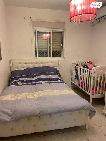 כיכר המושבות 12