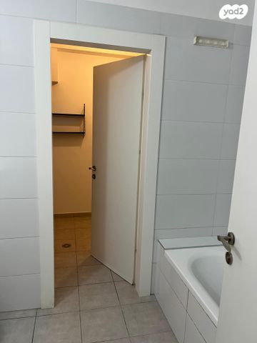 דירה, הצדף 18, נאות רבין, יבנה