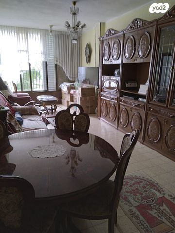 דירה, השיקמה 48, דרום מערב ותיק, בת ים