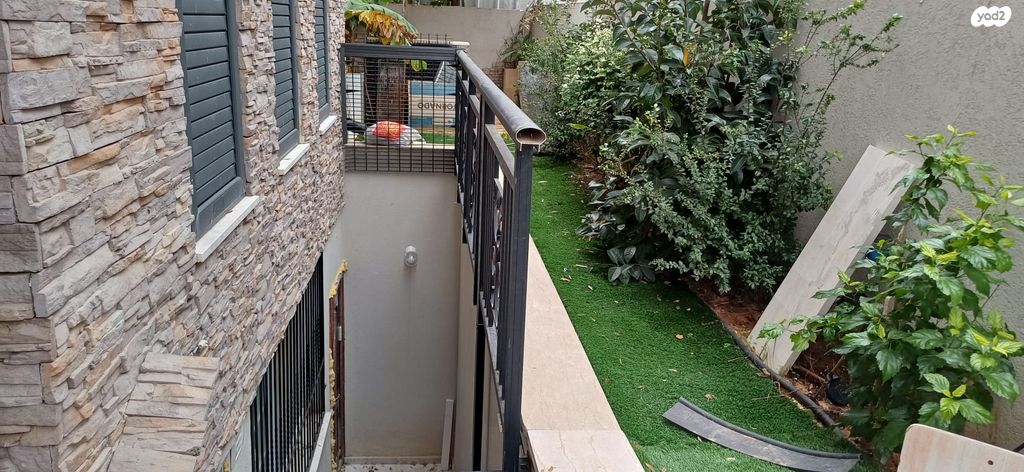 מרתף/ פרטר, עזרא ונחמיה 21, עמישב, פתח תקווה