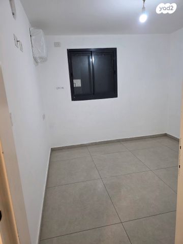 דירה, שדרות מח"ל 27, קרית חיים מערבית, חיפה