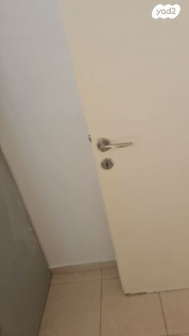 יחידת דיור, הרצל 140, ג' / מרכז מזרח העיר, רחובות