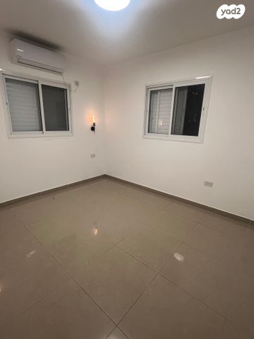 דירה, שדרות איינשטיין 3, יסודות, בני ברק