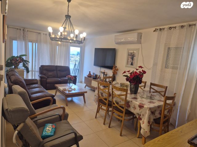 דירה, הרצל 31, מרכז העיר, קרית שמונה