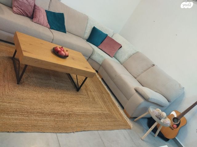 דירת גן, הדס 1, לשם, עלי זהב