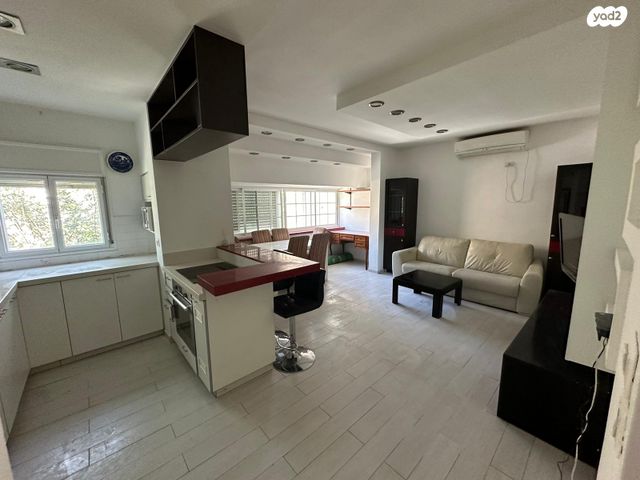 דירה, ברוריה 1, קטמון הישנה, ירושלים