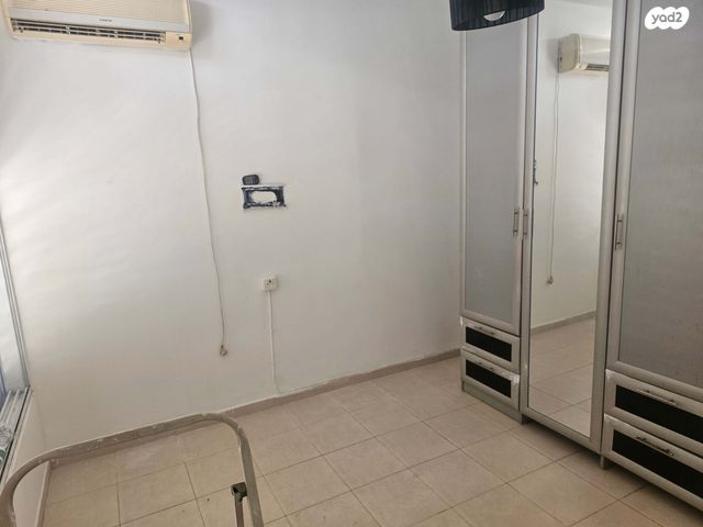 יחידת דיור, הרצל 140, ג' / מרכז מזרח העיר, רחובות