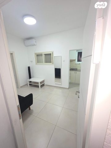 יחידת דיור, שדרות רוברט סולד 14, קרית ים  א', קרית ים