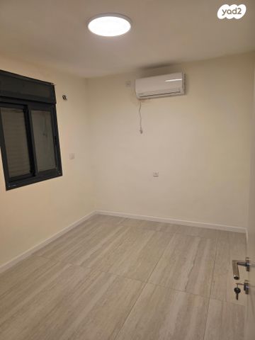 דירה, שדרות מח"ל 27, קרית חיים מערבית, חיפה