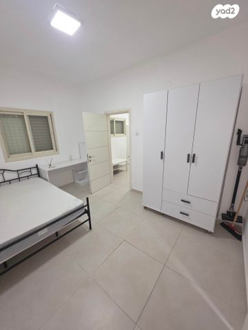 יחידת דיור, שדרות רוברט סולד 14, קרית ים  א', קרית ים