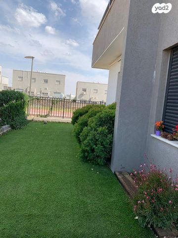 דירת גן, ספיר 36, רובע 10 חן, קצרין