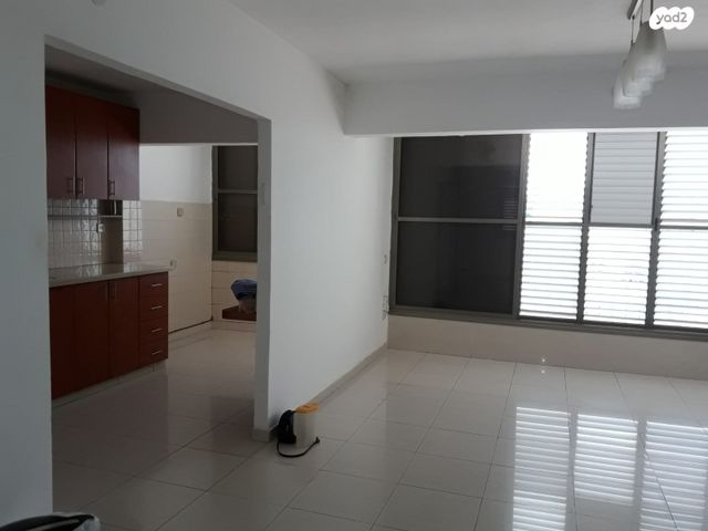 דירה, הלוחמים 37, גרין ועם, חולון