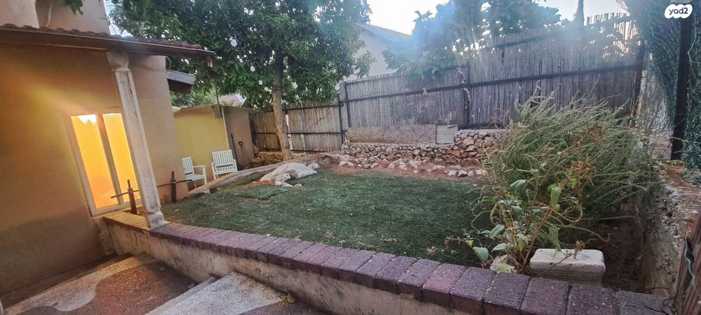 יחידת דיור, הפרג 4, אורנית, אורנית