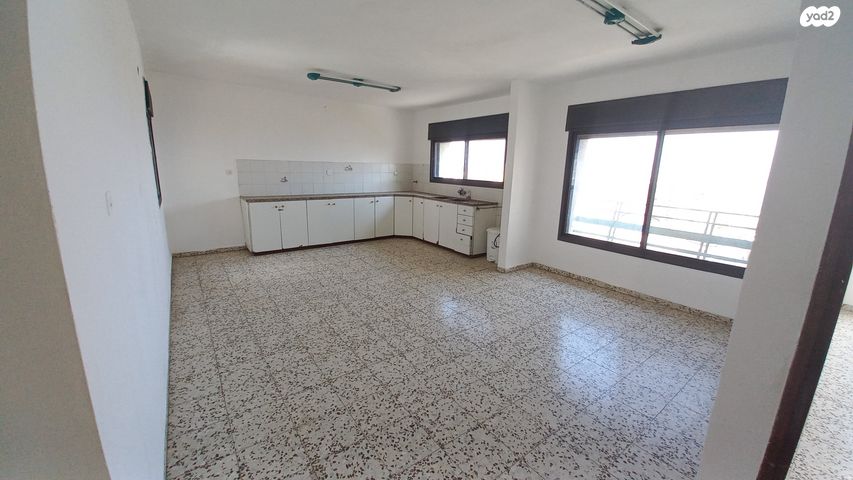 דירה, השופטים 21, אחוזת כנרת, טבריה