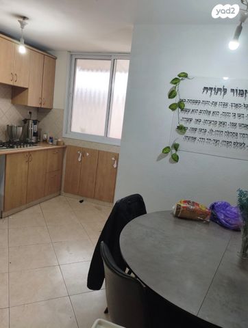 דופלקס, מוהליבר 42, מכב"י, יהוד מונוסון