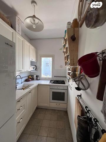 דירה, היהודי זיס 23, קרית שלום, תל אביב יפו