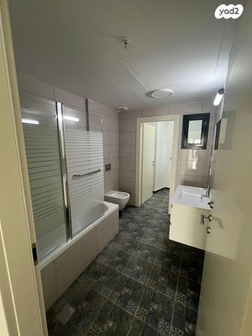 דירה, יהורם גאון 4, דרום חדש, פארק הים, בת ים