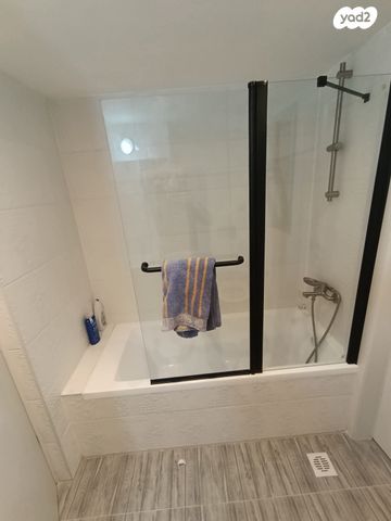 הרב מרדכי אליהו 23