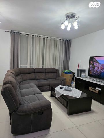 דירה, הראשונים 10, קרית חיים מזרחית, חיפה